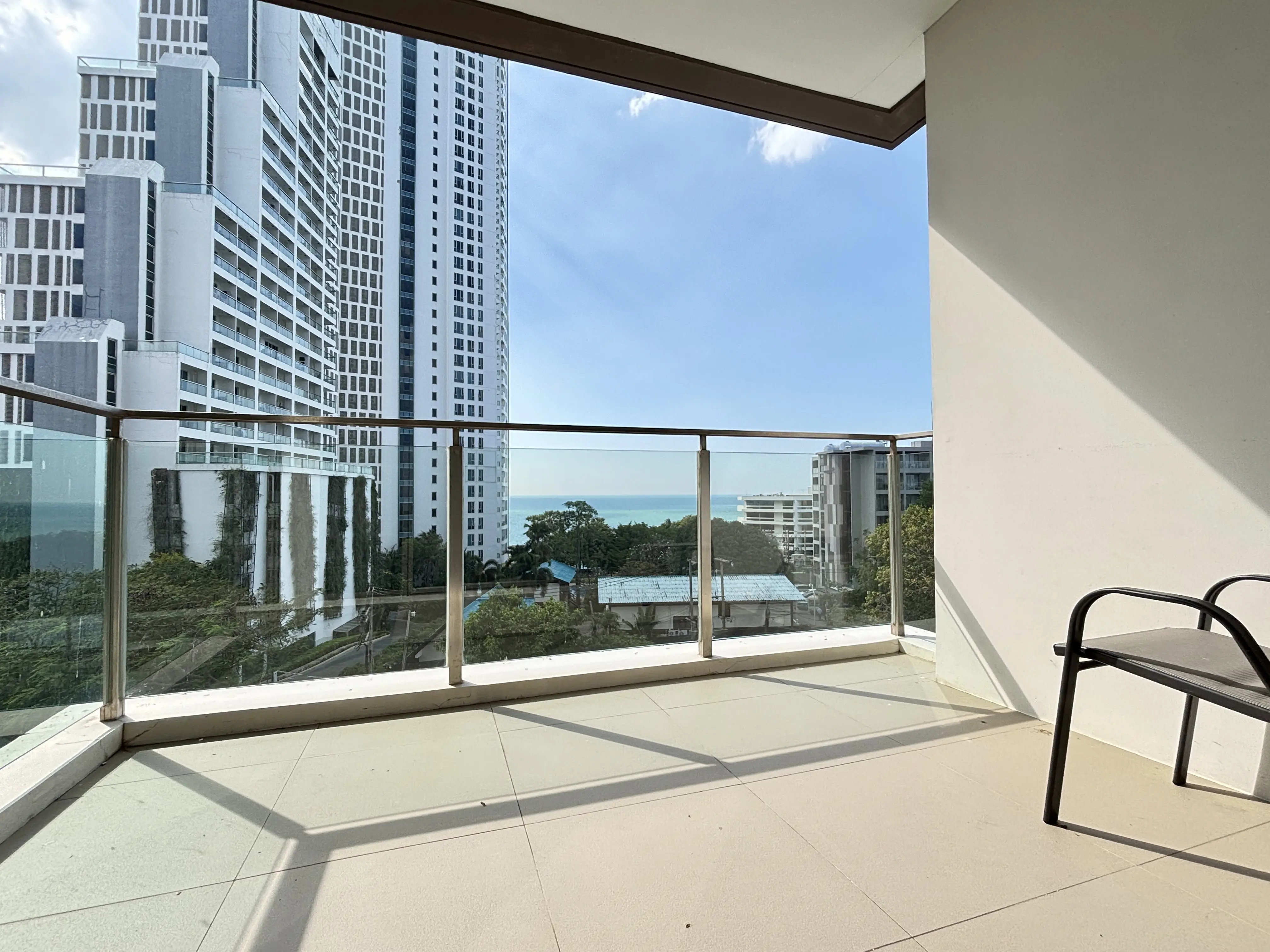 Baan Plai Haad Wong Amat 1 Bedroom for sale