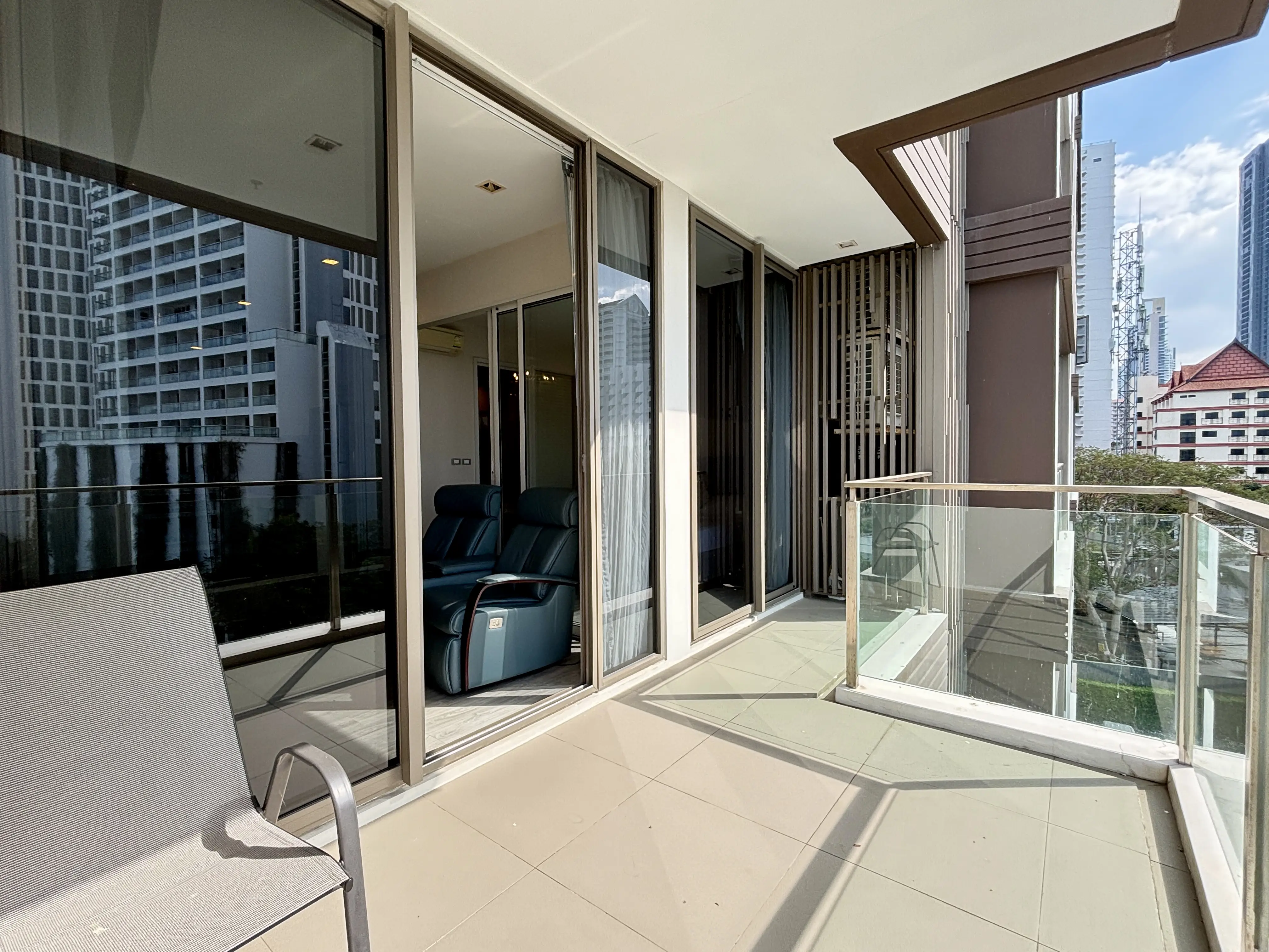 Baan Plai Haad Wong Amat 1 Bedroom for sale