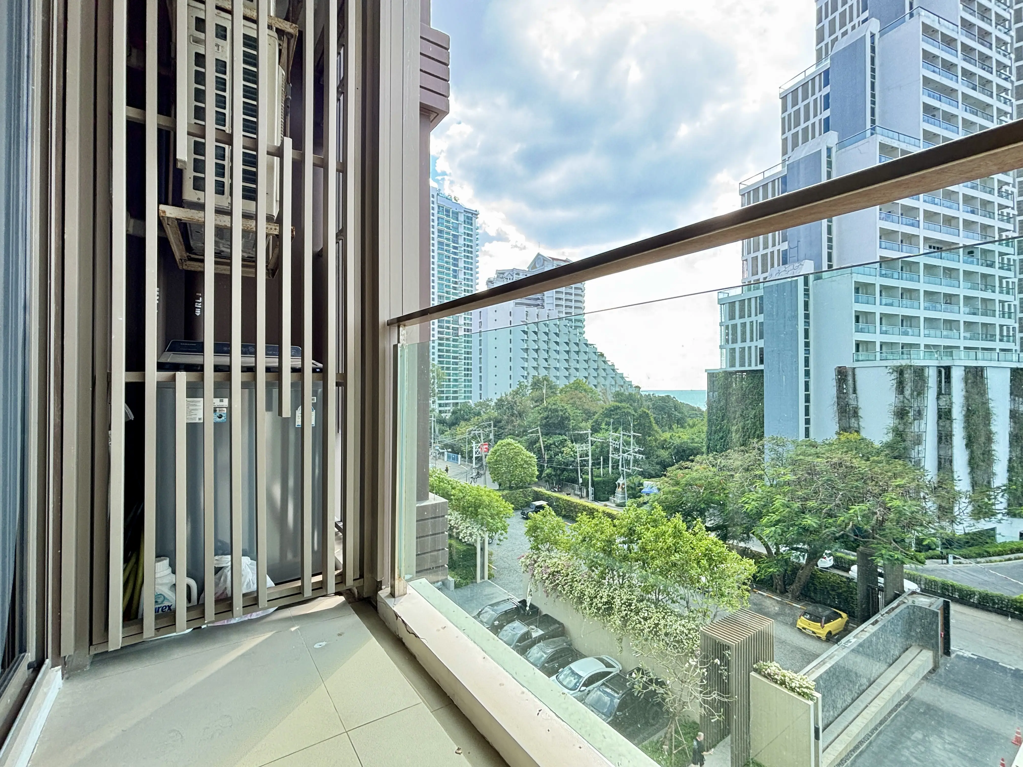 Baan Plai Haad Wong Amat 1 Bedroom for sale