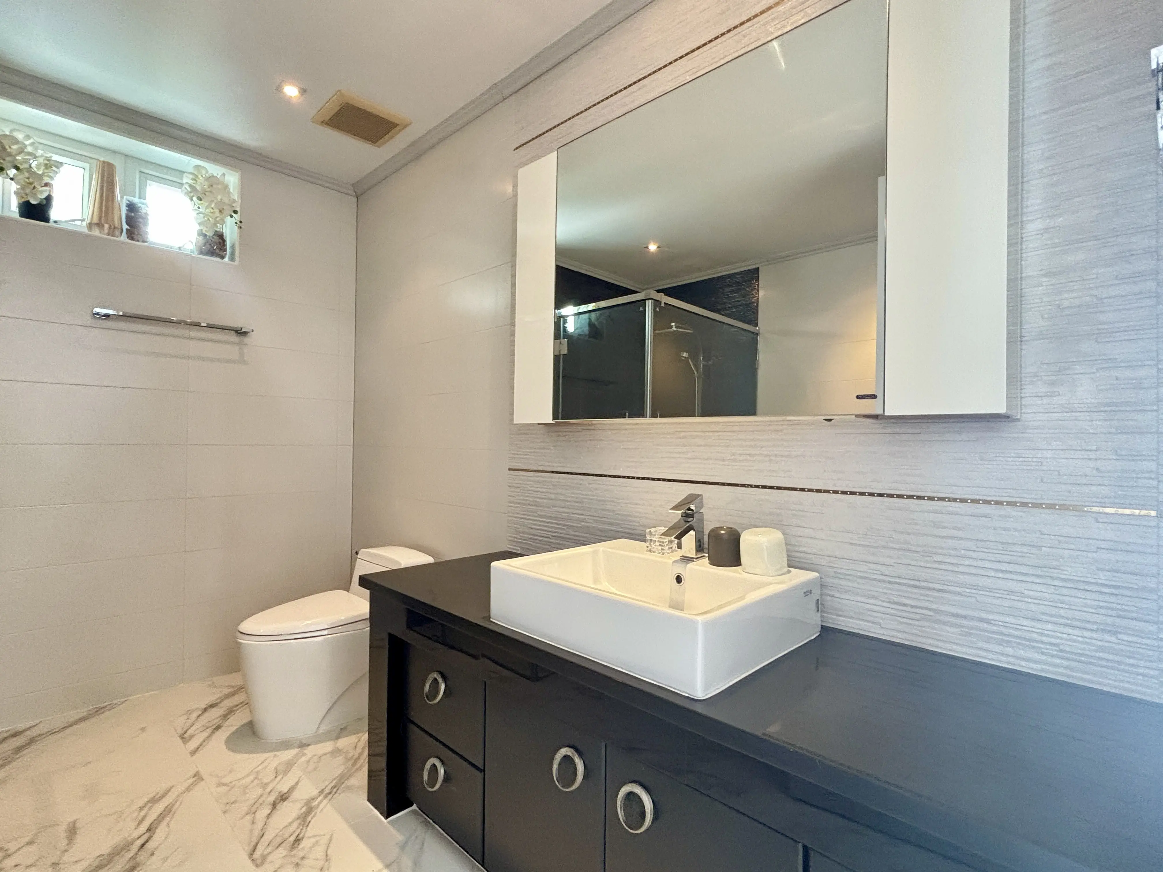 Plam Oasis Villa 4 Bedroom for sale