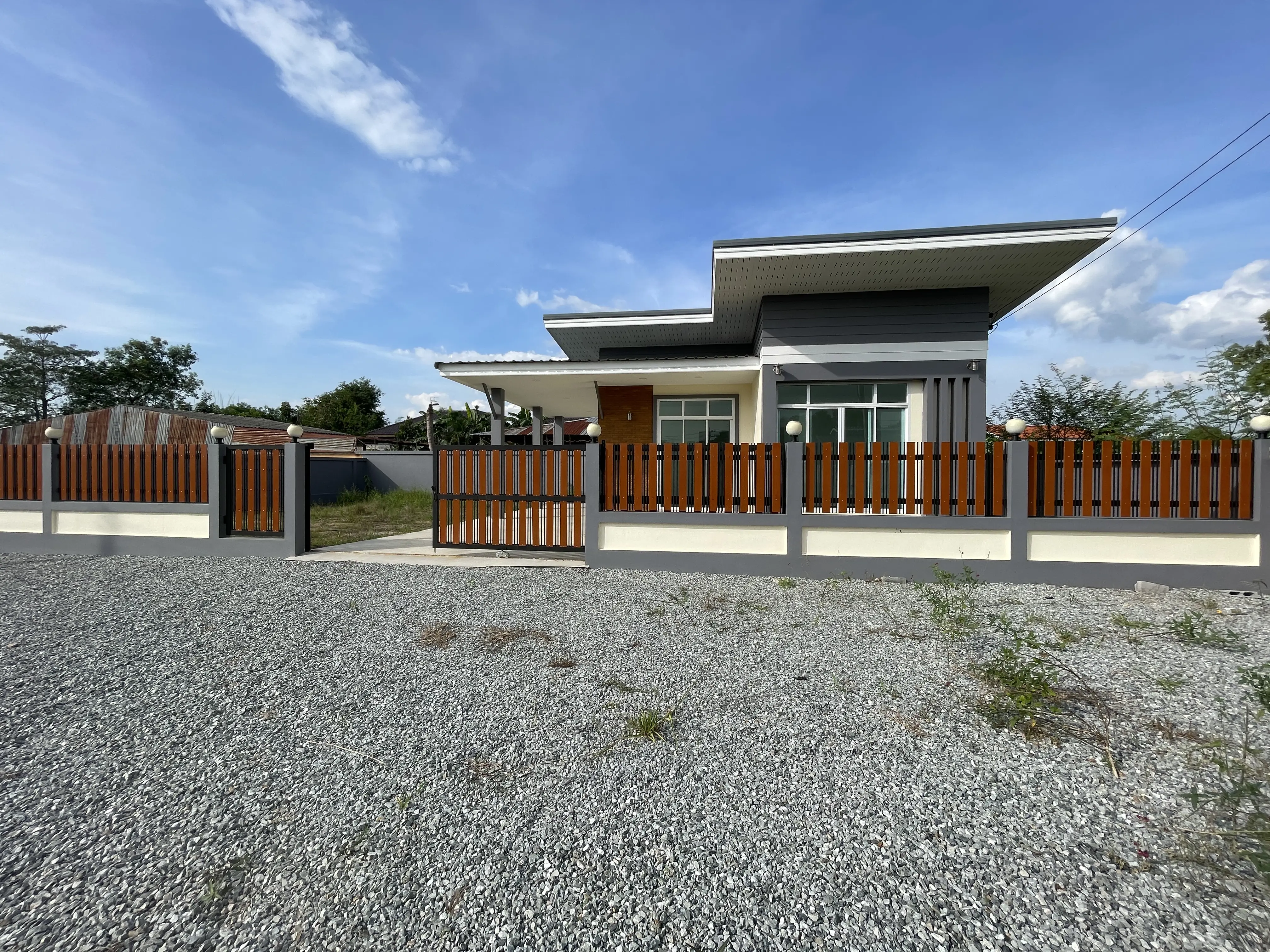 Moo Ban Wang Hin Huay Yai 2 Bedroom for sale