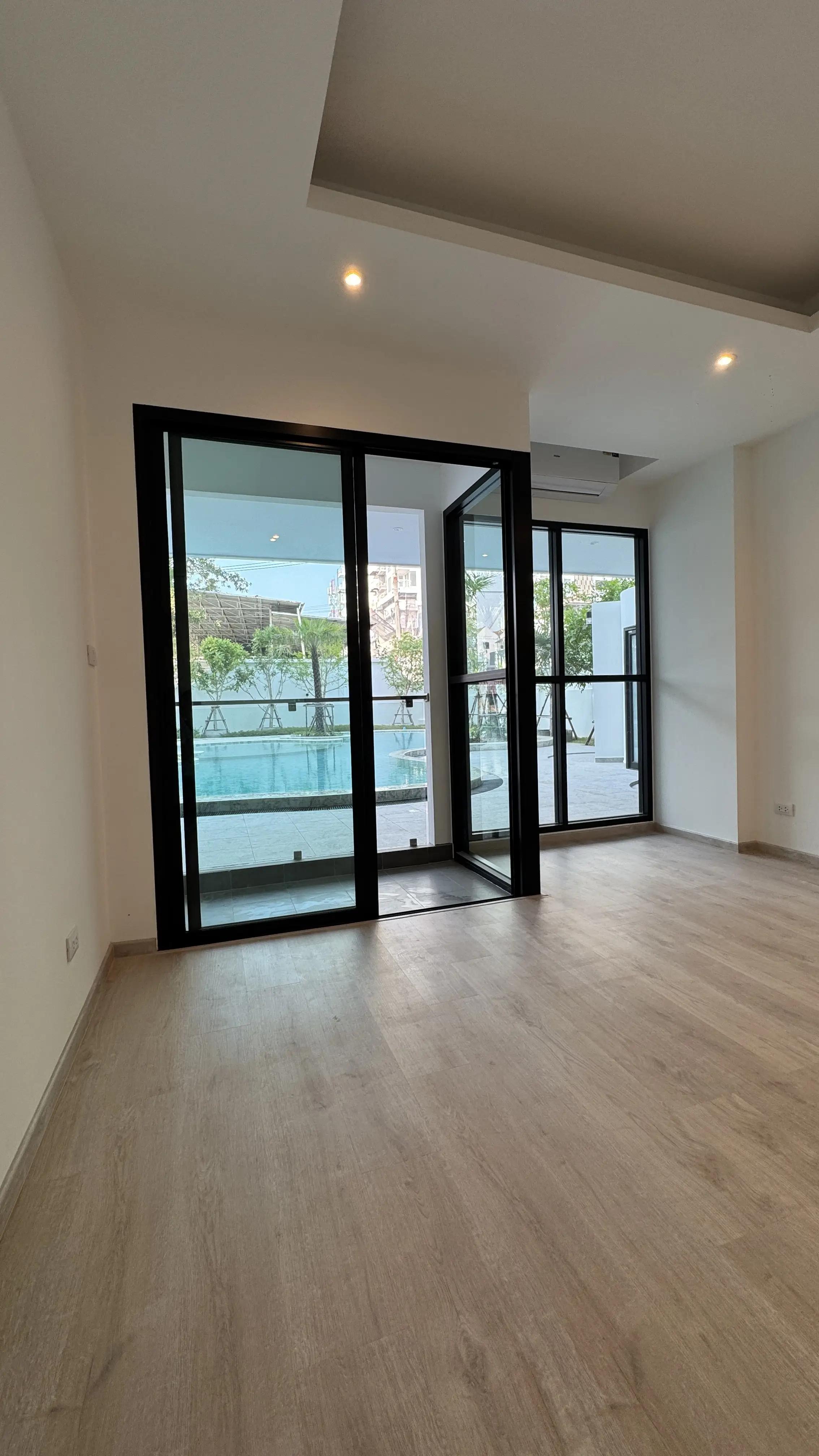 Siam Oriental Dream Studio for sale