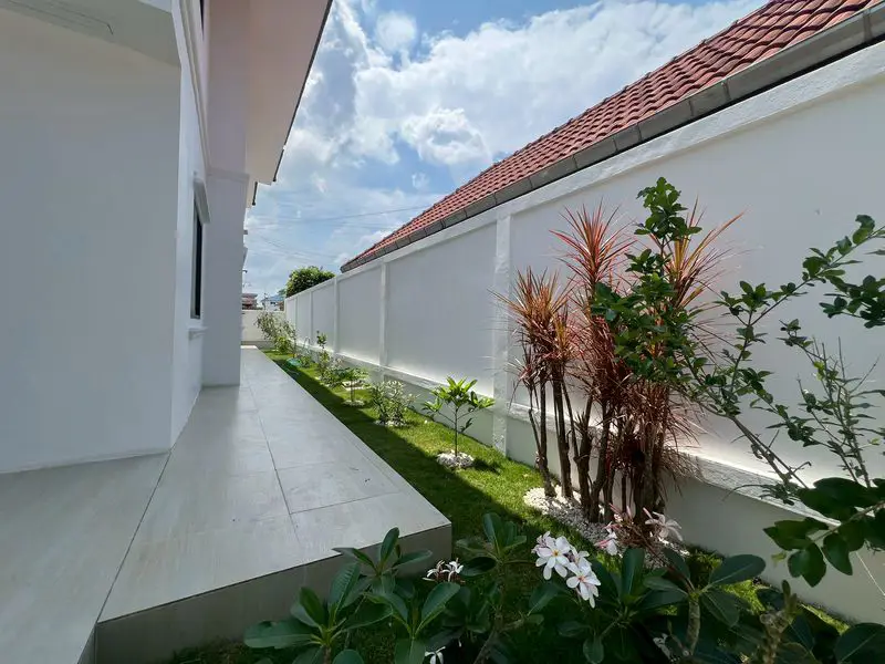 Viewpoint Pool Villa 4 Bedroom for sale