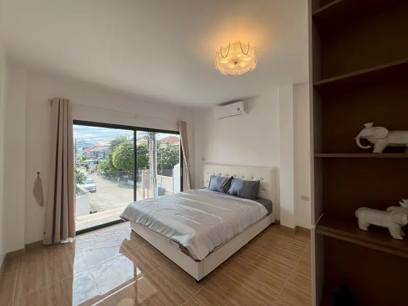 Viewpoint Pool Villa 4 Bedroom for sale