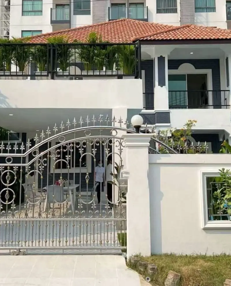 Pool Villa Near Arcadia Beach 1 - 5 Bedroom for sale
