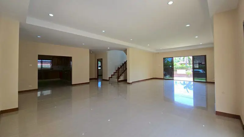 5 Bedroom Pool Villa East Pattaya with 3 bathroom land 209 sq.wah (800sq.m) Near Siam Country Club Golf Pattaya