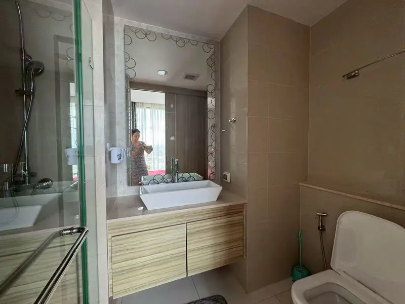 Riviera Wong Amat Studio for sale