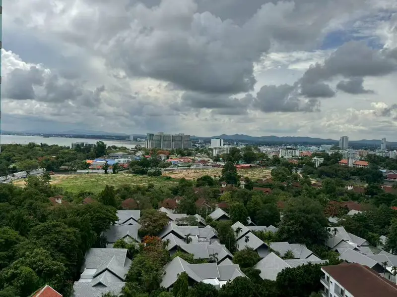 Riviera Wong Amat Studio for sale