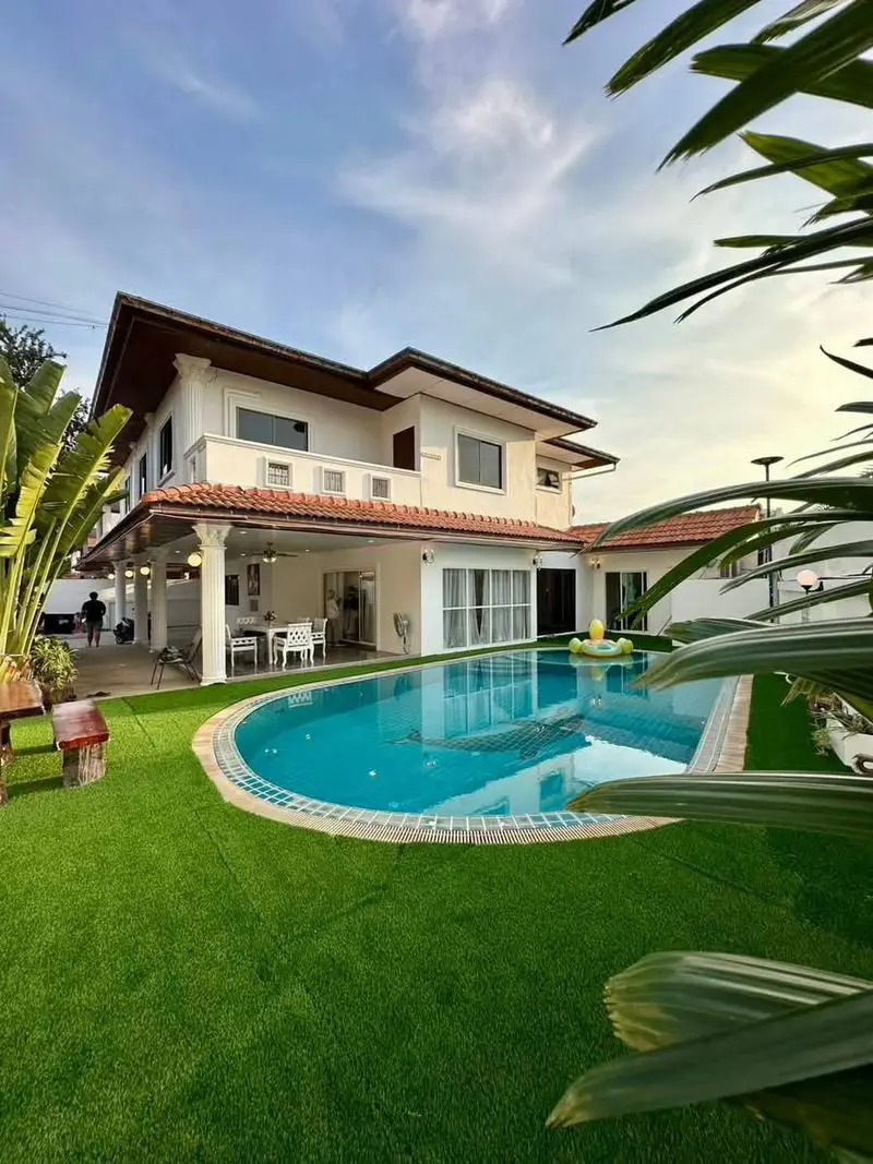Pool Villa Jomtien 5 bedroom for rent