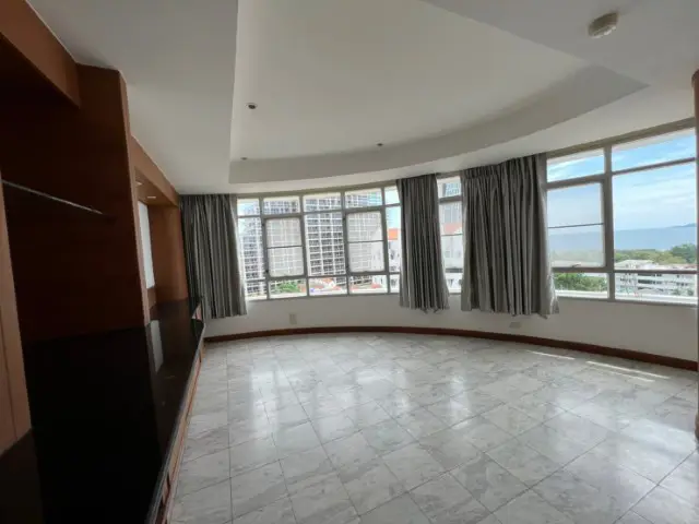 Peak Condo 2 Bedroom Pratumnak Hill with swimming pool, gym, car parking, and 24H security system prime location with easy access to  Bali Hai Pier Pattaya, Cozy Beach, Big Buddha Temple