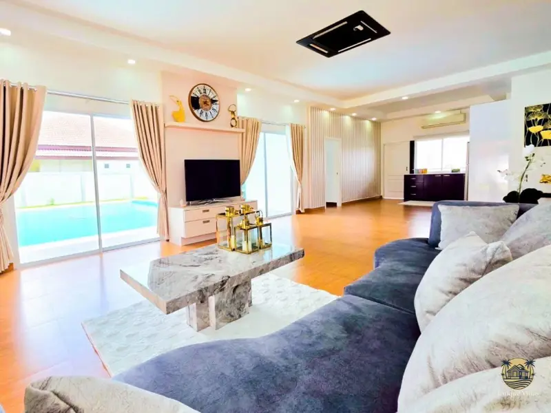  Unique Pool Villa Pattaya 3 Bedroom for sale