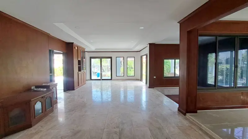 Two-story house in Trakulthong Village, Sriracha 5 Bed for sale