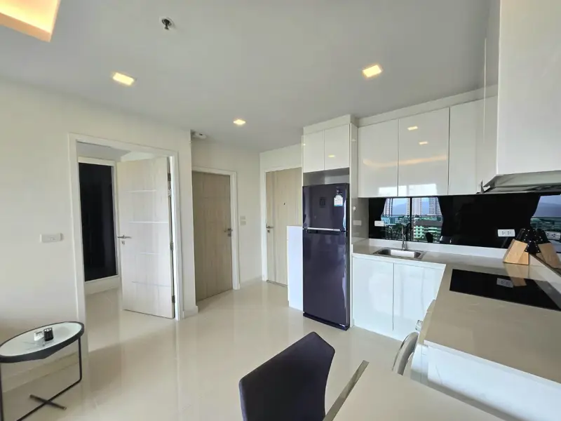 One Tower Patumnak  1 bedroom  1 Bathroom 12 floor  Sea View condo for sale