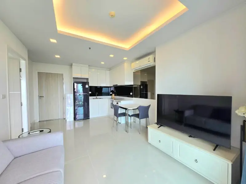 One Tower Patumnak  1 bedroom  1 Bathroom 12 floor  Sea View condo for sale