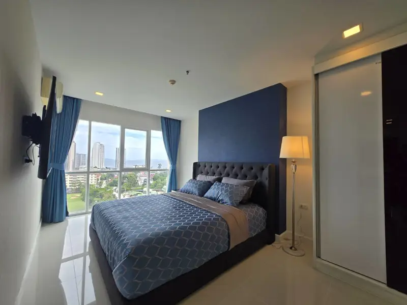 One Tower Patumnak  1 bedroom  1 Bathroom 12 floor  Sea View condo for sale