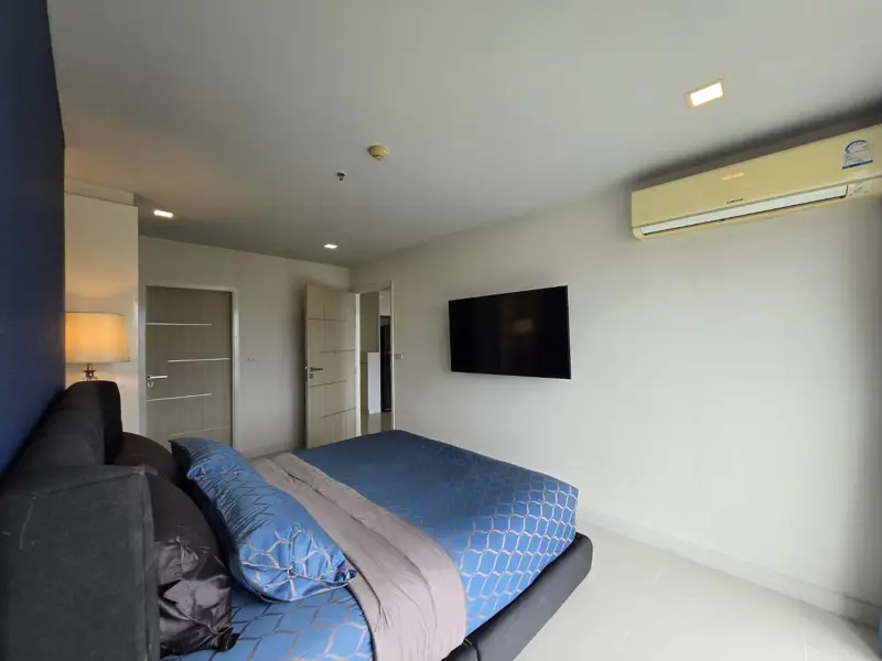 One Tower Patumnak  1 bedroom  1 Bathroom 12 floor  Sea View condo for sale