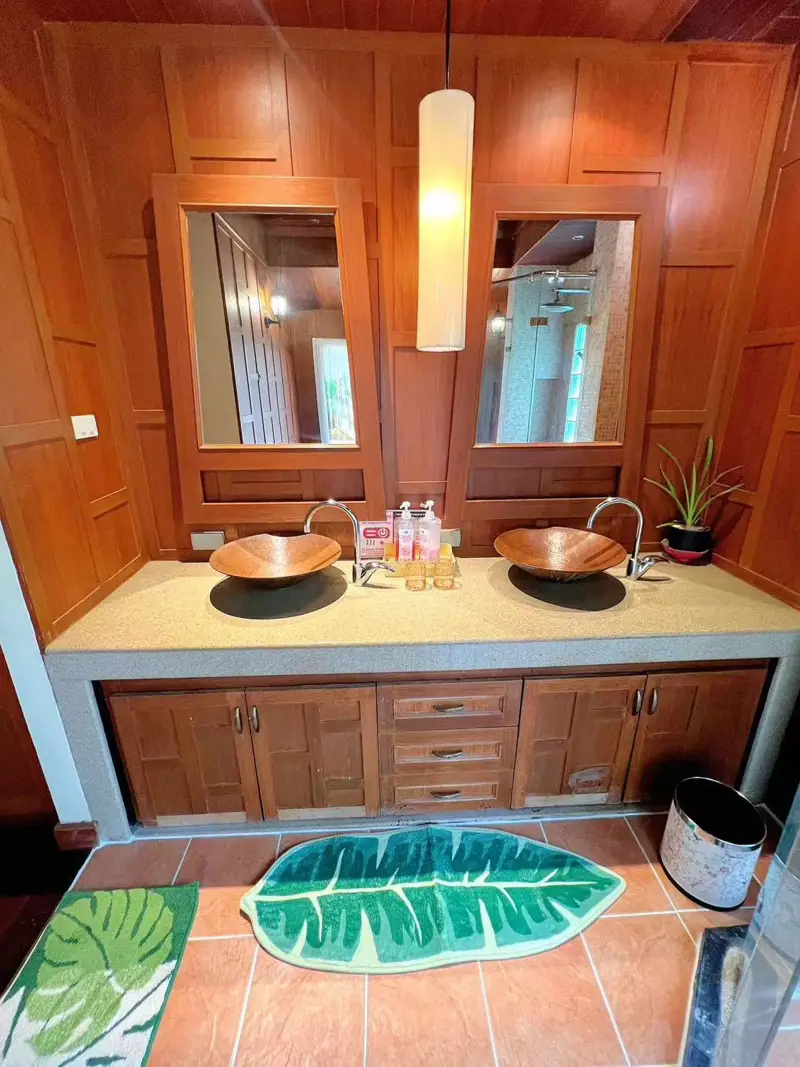 Pool villa Darawadee Village N Jomtien 4 Bedroom 5 bathroom  Fully furnished  ready to move in  internet provided  Walking distance to the beach  Including cleaning swimming pool