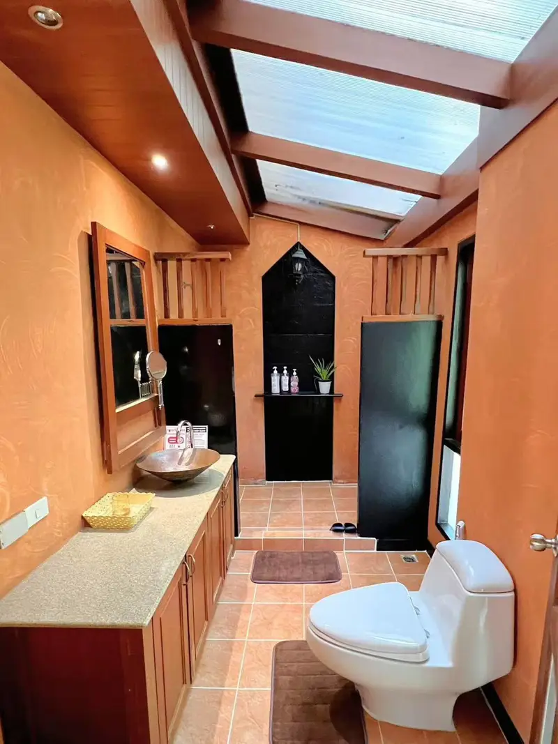 Pool villa Darawadee Village N Jomtien 4 Bedroom 5 bathroom  Fully furnished  ready to move in  internet provided  Walking distance to the beach  Including cleaning swimming pool