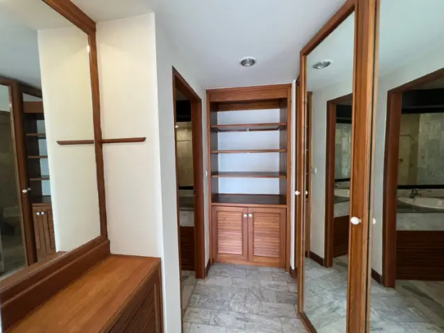 Peak Condo 2 Bedroom Pratumnak Hill with swimming pool, gym, car parking, and 24H security system prime location with easy access to  Bali Hai Pier Pattaya, Cozy Beach, Big Buddha Temple