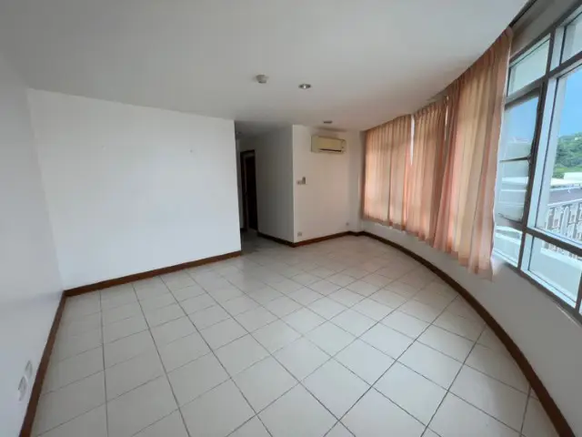 Peak Condo 2 Bedroom Pratumnak Hill with swimming pool, gym, car parking, and 24H security system prime location with easy access to  Bali Hai Pier Pattaya, Cozy Beach, Big Buddha Temple