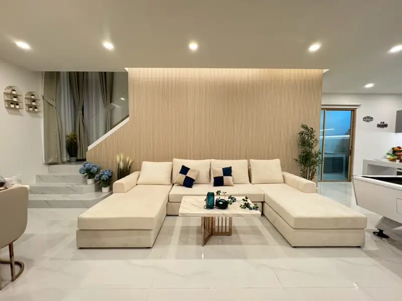 Pool villa located on Jomtien 2nd Road.5 Bedroom for sale