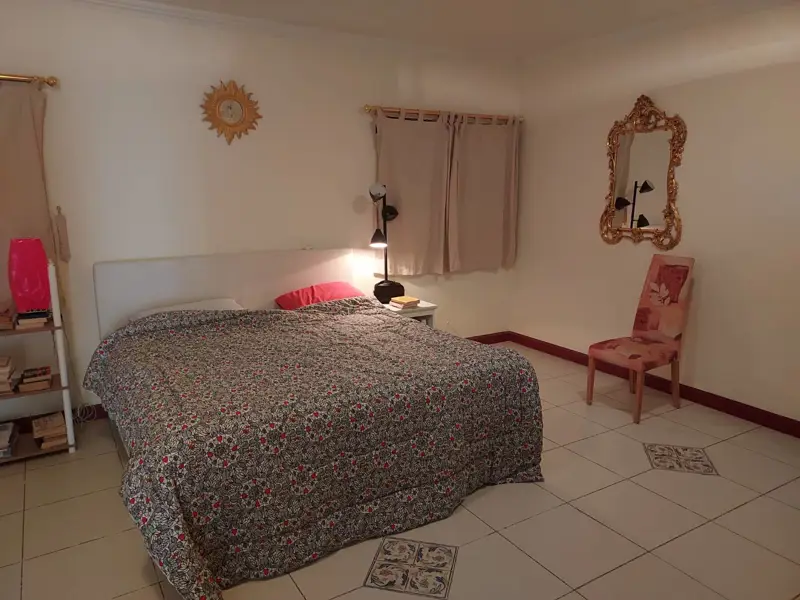 Pool Villa in Nakluea  4 all en suite bedrooms (one of them on the ground floor), a separate kitchen, a private pool – all in excellent condition. Double car port.  Partly furnished – negotiable.