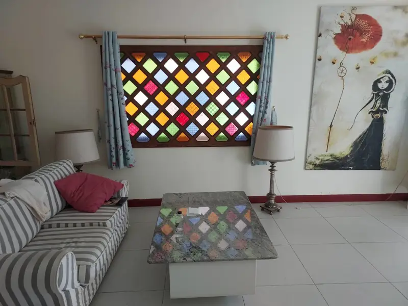 Pool Villa in Nakluea  4 all en suite bedrooms (one of them on the ground floor), a separate kitchen, a private pool – all in excellent condition. Double car port.  Partly furnished – negotiable.