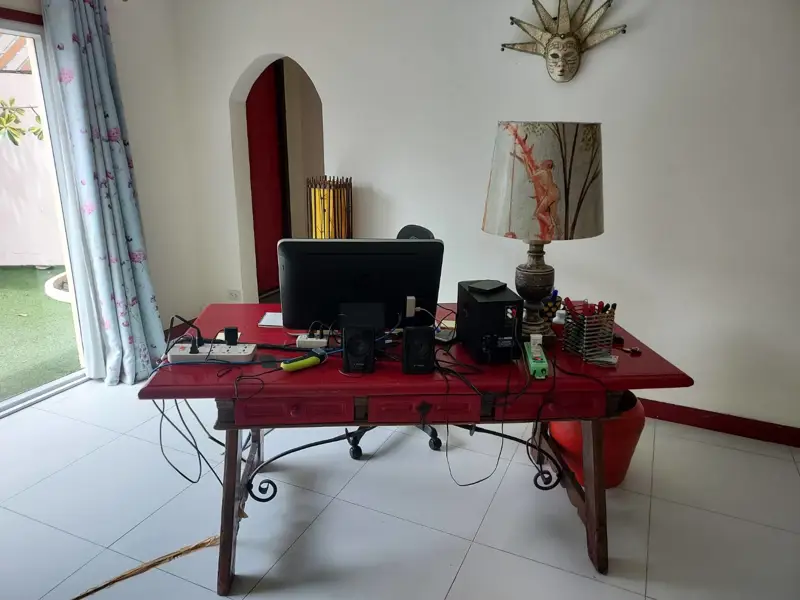 Pool Villa in Nakluea  4 all en suite bedrooms (one of them on the ground floor), a separate kitchen, a private pool – all in excellent condition. Double car port.  Partly furnished – negotiable.