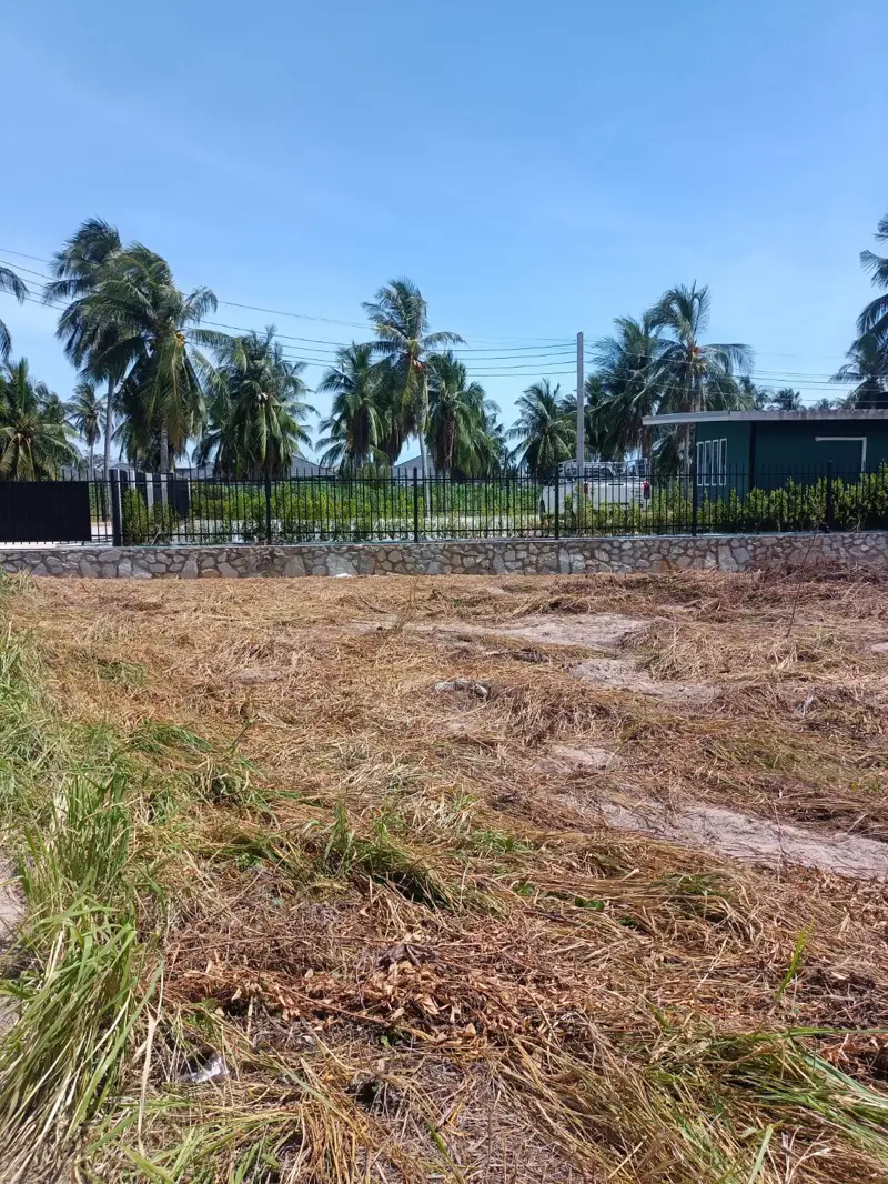 Land for sale in Pong in a subdistrict within the Bang Lamung District of Chon Buri Province, located in the eastern part of Pattaya