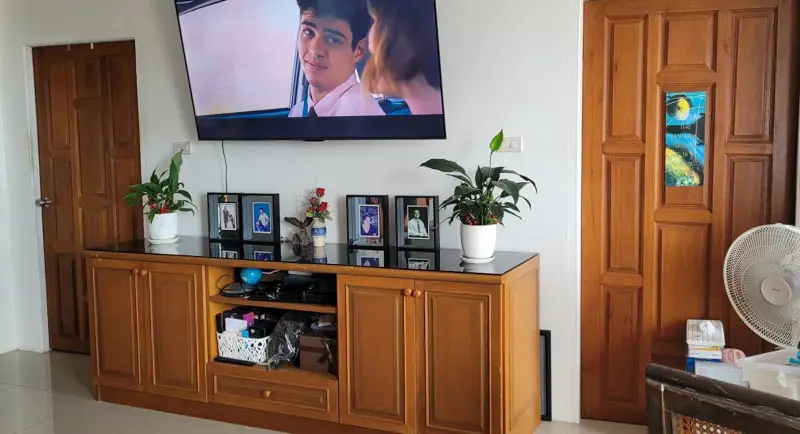 View Talay 2A Jomtien 3 bedroom condo for sale  500 meters to Jomtien Beach with sea view. 