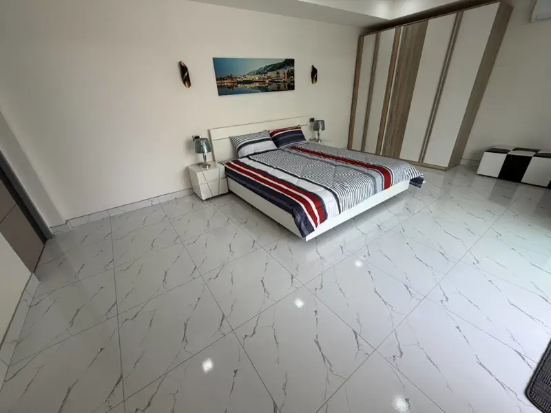  House on 1 Rai land new renovated 6 Bedroom for sale