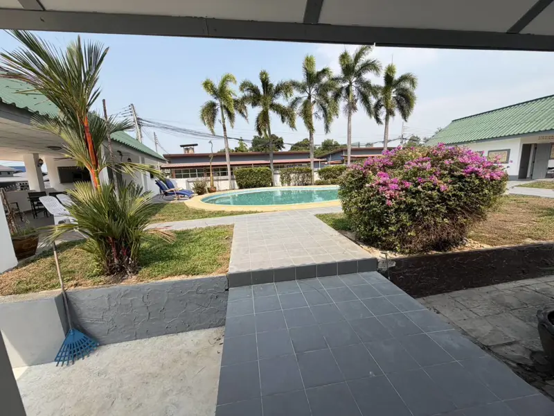  House on 1 Rai land new renovated 6 Bedroom for sale