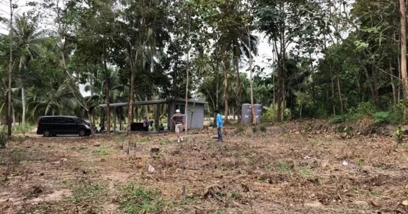 Beautiful land next to a hill near Khao Kheow Open Zoo, 1 rai for sale