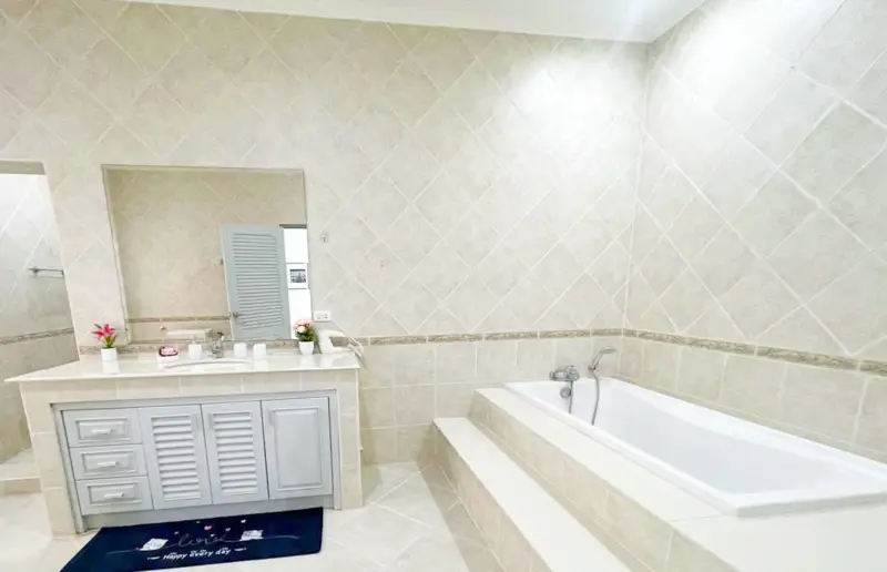 Majestic Residence, on Pratumnak 7 Bedroom for sale and rent