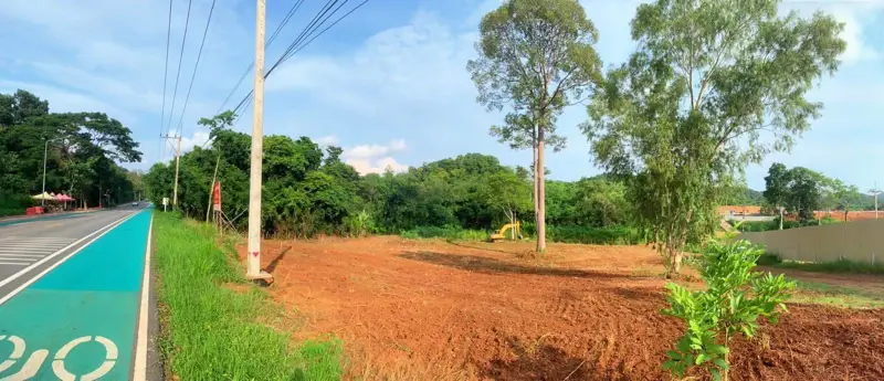 Silver Lake on the main road 2 Rai 2 Ngan 50 Sqw for sale