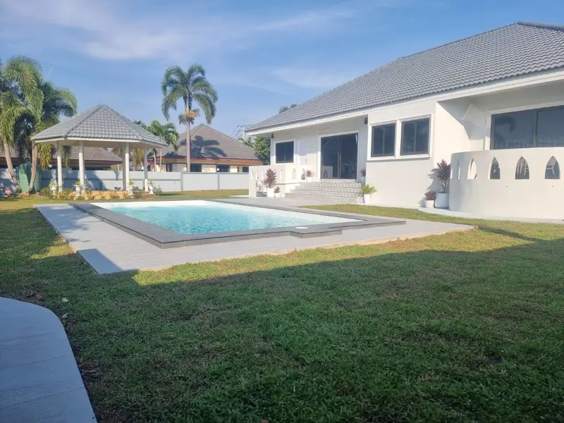 Luxury Pool Villa for Sale in Bang Saray!