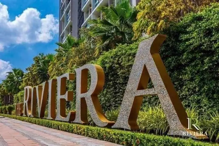 1 bed Condo near  Jomtien Beach view from the rooftop .Riviera Jomtien  a full range of facilities , such as a children's playground, rooftop pool with sunbeds, and a communal gym,