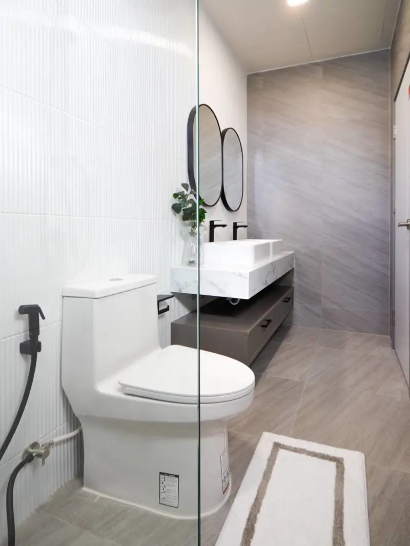 Large pool villa for sale  luxury private pool villa perfectly positioned just off Sukhumvit Road, Quiet neighborhood and  convenient.