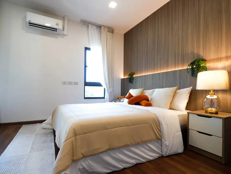 Large pool villa for sale  luxury private pool villa perfectly positioned just off Sukhumvit Road, Quiet neighborhood and  convenient.