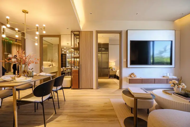 Arom Jomtien-RESALE S84 sqm 2 bed, 2 bath   29th floor, unit 2902  Quota: Foreign Quota  50 meters from Jomtien Beach.  Rooftop infinity pool with panoramic ocean views