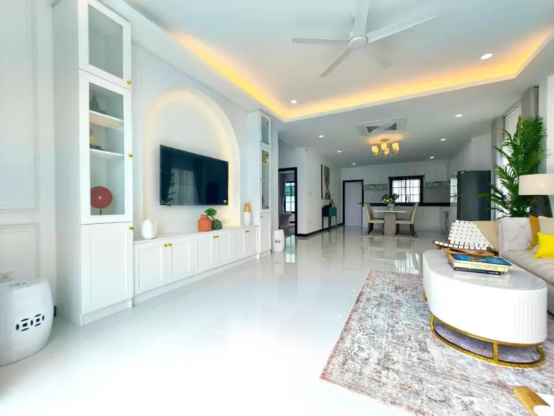  4 bed House for rent  in Sattahip at Garden Hill Garden Hill and has the following facilities: Swimming pool, Gym, Security and Car park.