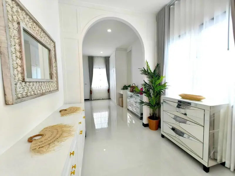  4 bed House for rent  in Sattahip at Garden Hill Garden Hill and has the following facilities: Swimming pool, Gym, Security and Car park.