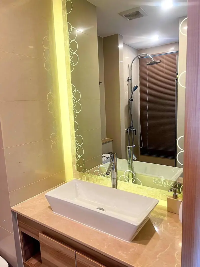 The Riviera Jomtien for sale is designed with amenities such as 24 hr security, cctv, car park, playground, garden, swimming pool and fitness 