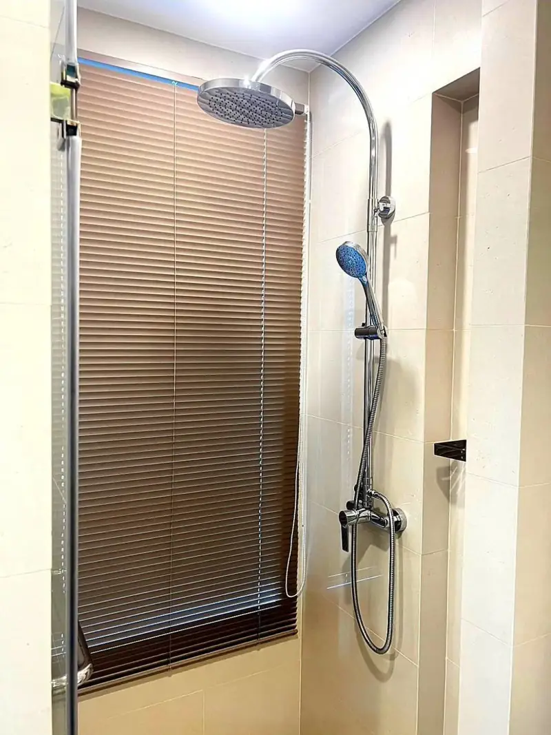 The Riviera Jomtien for sale is designed with amenities such as 24 hr security, cctv, car park, playground, garden, swimming pool and fitness 