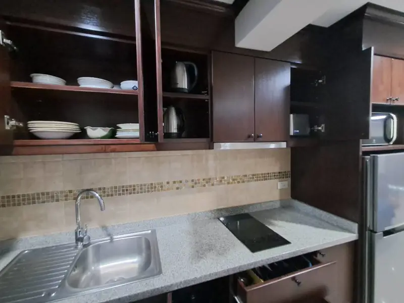 Studio Condo at Sombat Pattaya Condotel, Phra Tamnak area, is very quiet just a few minutes from Jomtien Beach