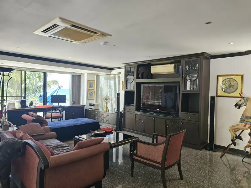 3 bed Duplex sea view beach side condo for sale in central Pattaya