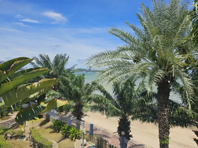 3 bed Duplex sea view beach side condo for sale in central Pattaya