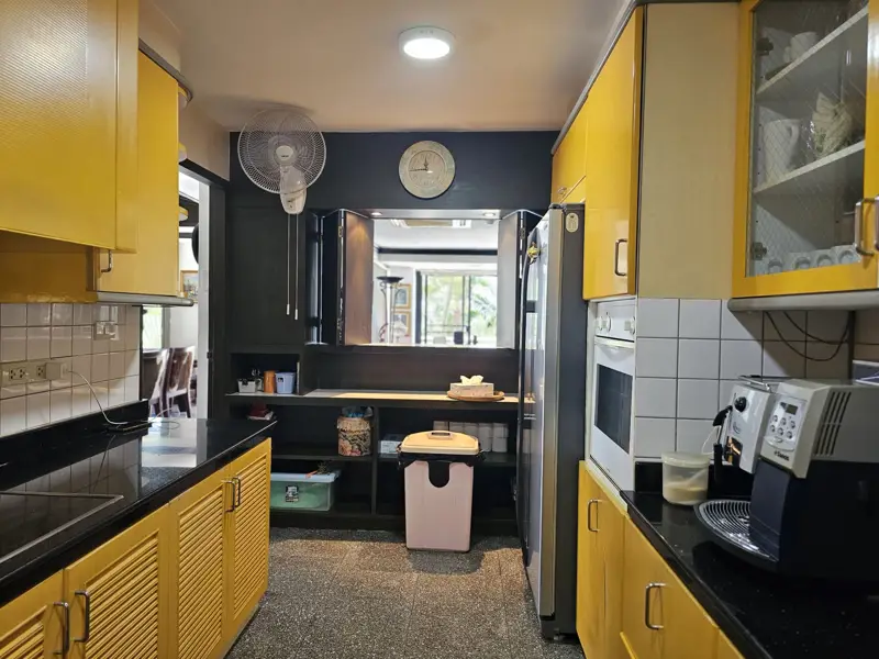 3 bed Duplex sea view beach side condo for sale in central Pattaya