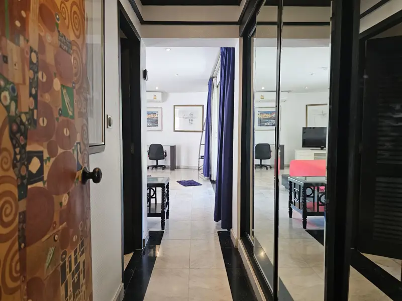 3 bed Duplex sea view beach side condo for sale in central Pattaya