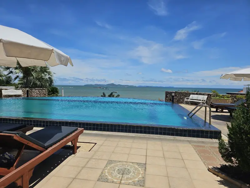 3 bed Duplex sea view beach side condo for sale in central Pattaya